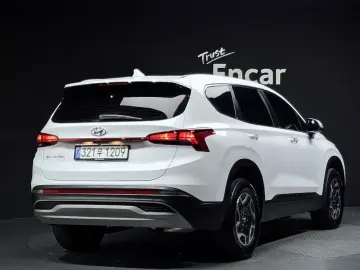 2023 Hyundai Santa Fe с пробегом 75 371 км
