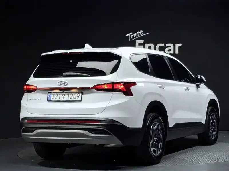 2023 Hyundai Santa Fe с пробегом 75 371 км