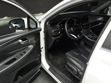 2023 Hyundai Santa Fe с пробегом 75 371 км