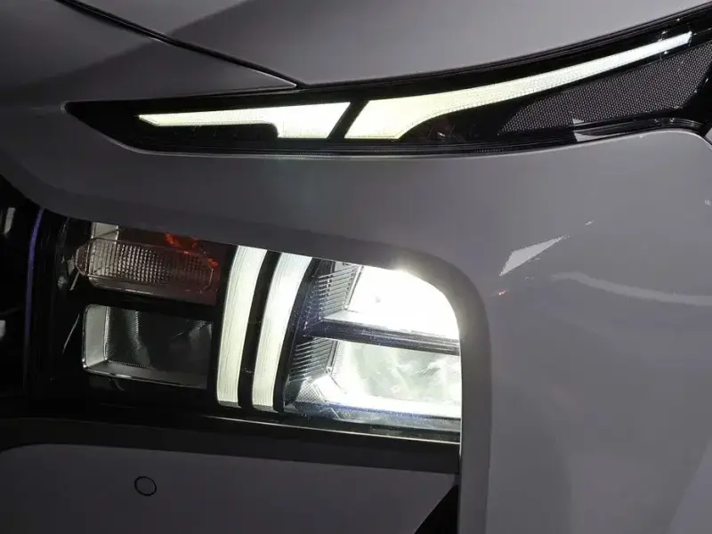 2023 Hyundai Santa Fe с пробегом 75 371 км