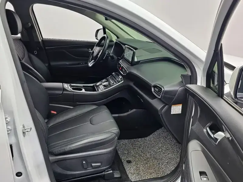 2021 Hyundai Santa Fe с пробегом 45 245 км