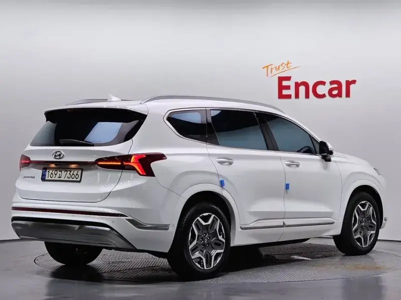 2023 Hyundai Santa Fe с пробегом 29 431 км