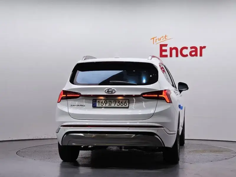 2023 Hyundai Santa Fe с пробегом 29 431 км