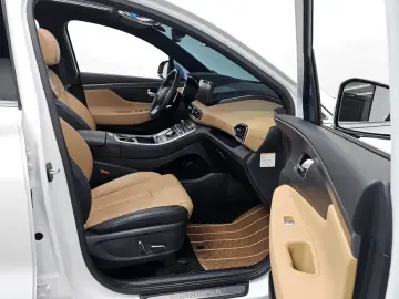 2023 Hyundai Santa Fe с пробегом 29 431 км
