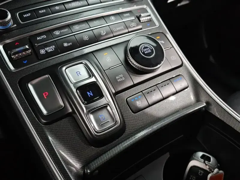 2022 Hyundai Santa Fe с пробегом 75 888 км