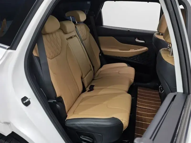 2023 Hyundai Santa Fe с пробегом 29 431 км
