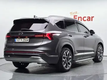 2023 Hyundai Santa Fe с пробегом 70 895 км
