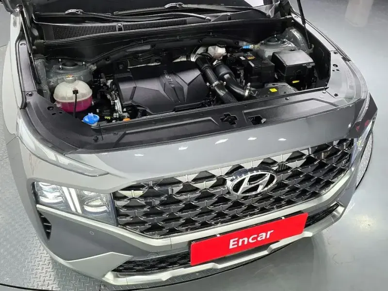 2023 Hyundai Santa Fe с пробегом 70 895 км