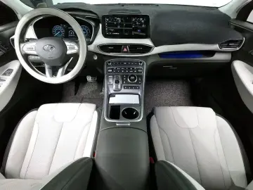 2023 Hyundai Santa Fe с пробегом 70 895 км
