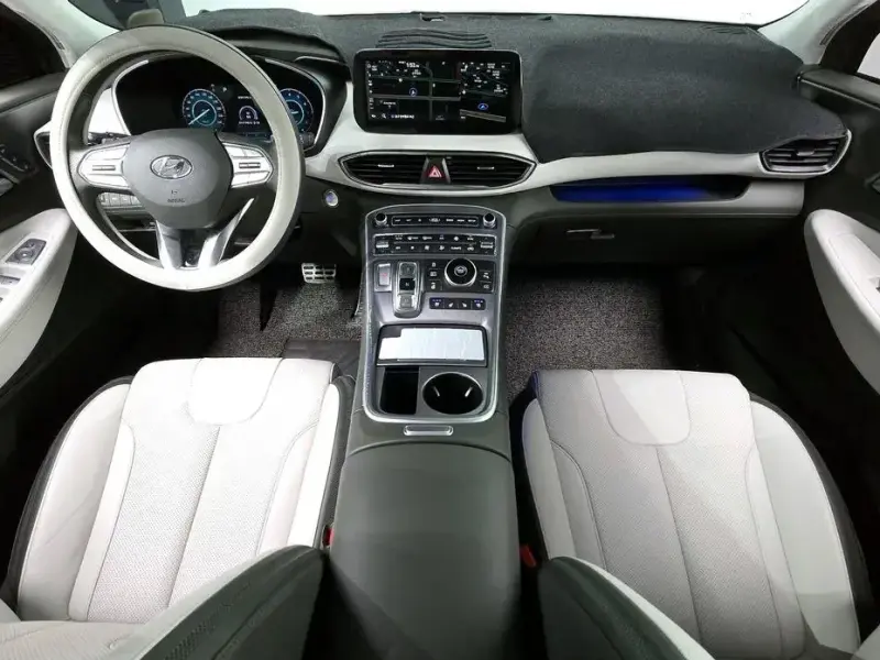 2023 Hyundai Santa Fe с пробегом 70 895 км