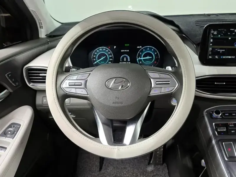 2023 Hyundai Santa Fe с пробегом 70 895 км