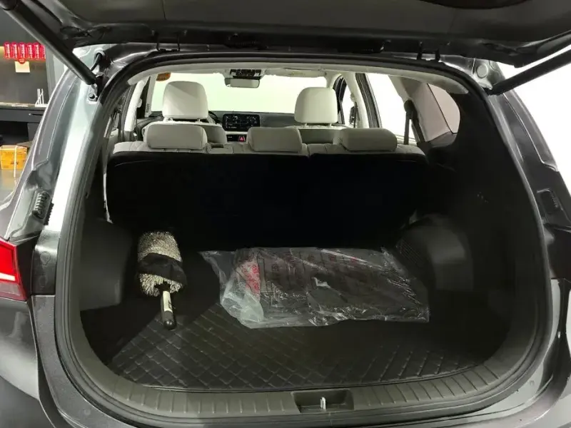 2023 Hyundai Santa Fe с пробегом 70 895 км