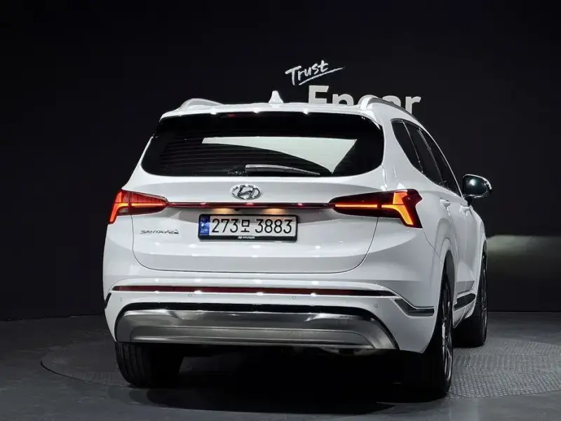 2023 Hyundai Santa Fe с пробегом 31 813 км