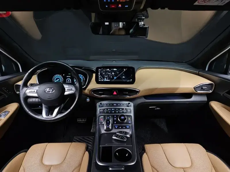 2023 Hyundai Santa Fe с пробегом 31 813 км