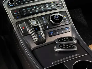 2023 Hyundai Santa Fe с пробегом 31 813 км