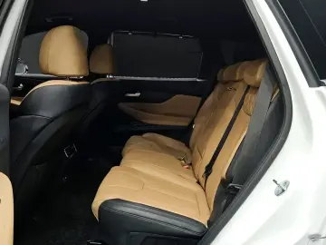 2023 Hyundai Santa Fe с пробегом 31 813 км
