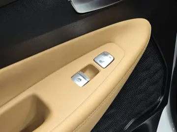 2023 Hyundai Santa Fe с пробегом 31 813 км