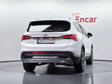 2023 Hyundai Santa Fe с пробегом 30 557 км