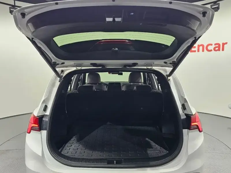 2022 Hyundai Santa Fe с пробегом 49 512 км