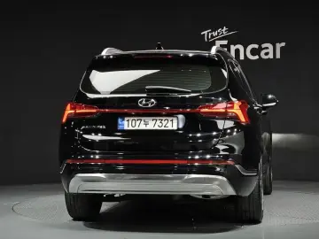 2023 Hyundai Santa Fe с пробегом 67 804 км