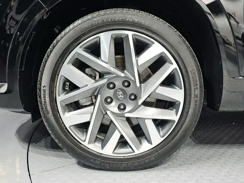 2023 Hyundai Santa Fe с пробегом 67 804 км