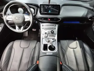 2023 Hyundai Santa Fe с пробегом 67 804 км