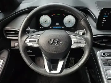 2023 Hyundai Santa Fe с пробегом 67 804 км