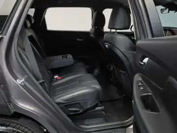 2023 Hyundai Santa Fe с пробегом 76 142 км
