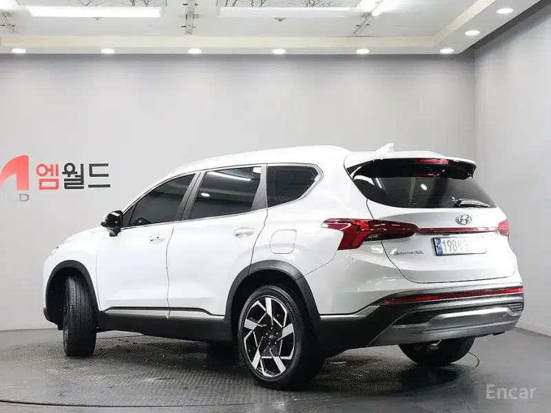 2023 Hyundai Santa Fe с пробегом 79 263 км