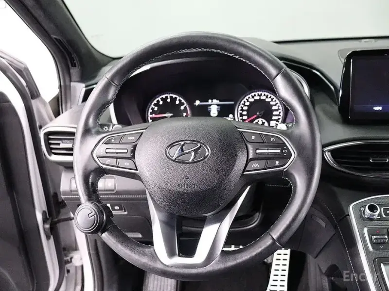 2023 Hyundai Santa Fe с пробегом 79 263 км