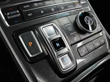 2023 Hyundai Santa Fe с пробегом 35 677 км