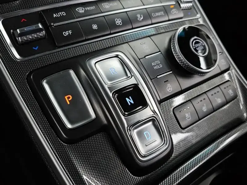 2023 Hyundai Santa Fe с пробегом 35 677 км