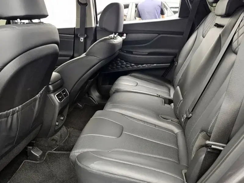2023 Hyundai Santa Fe с пробегом 35 677 км