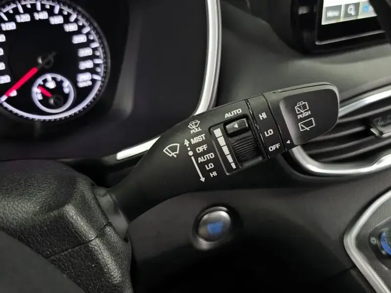 2023 Hyundai Santa Fe с пробегом 35 677 км