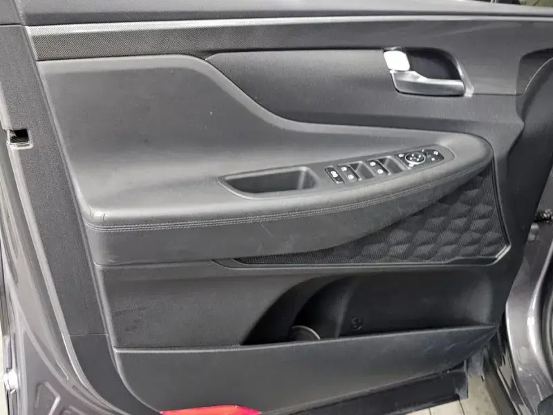 2023 Hyundai Santa Fe с пробегом 35 677 км