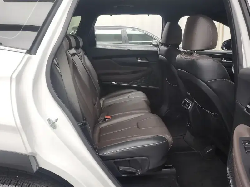 2021 Hyundai Santa Fe с пробегом 56 913 км