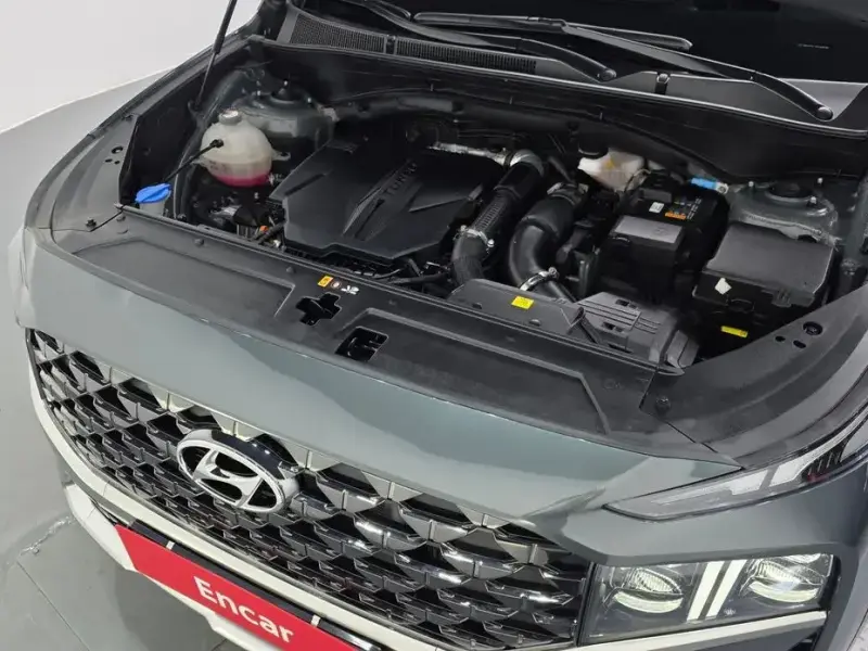 2023 Hyundai Santa Fe с пробегом 15 084 км