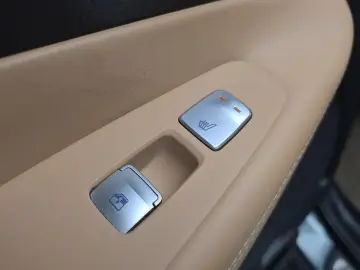 2023 Hyundai Santa Fe с пробегом 15 084 км
