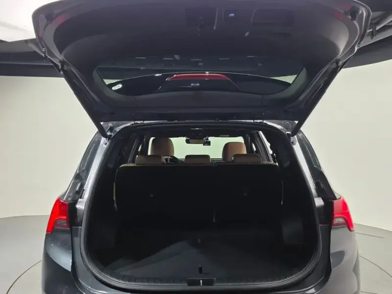 2023 Hyundai Santa Fe с пробегом 15 084 км