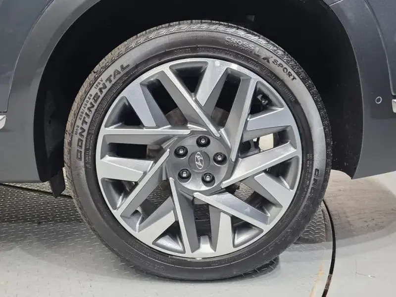 2023 Hyundai Santa Fe с пробегом 15 084 км