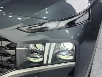 2023 Hyundai Santa Fe с пробегом 15 084 км