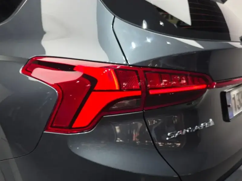 2023 Hyundai Santa Fe с пробегом 15 084 км