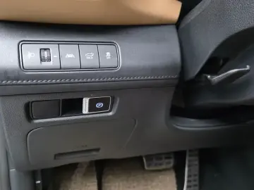 2023 Hyundai Santa Fe с пробегом 15 084 км