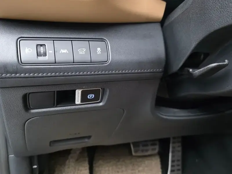 2023 Hyundai Santa Fe с пробегом 15 084 км