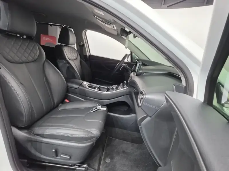 2023 Hyundai Santa Fe с пробегом 34 909 км