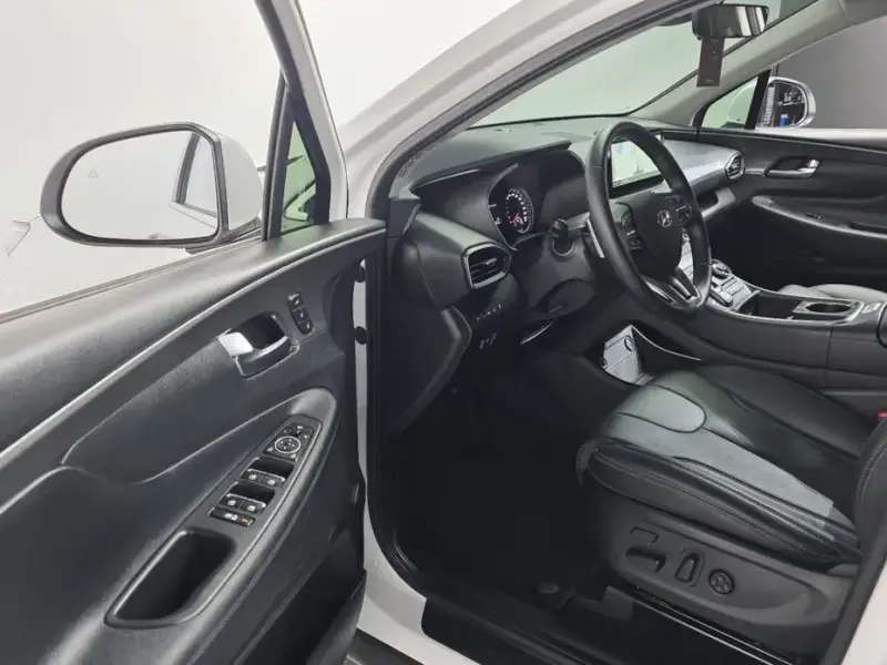 2023 Hyundai Santa Fe с пробегом 34 909 км