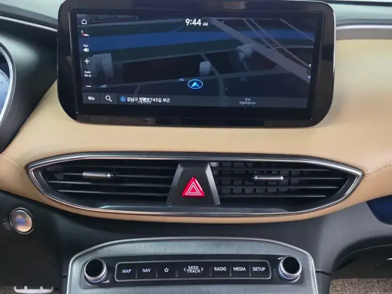 2023 Hyundai Santa Fe с пробегом 15 084 км