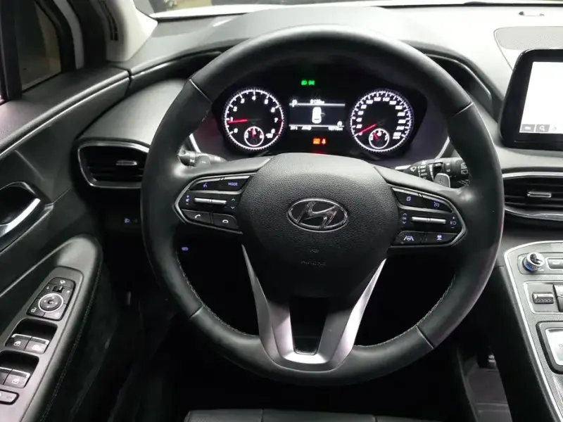 2023 Hyundai Santa Fe с пробегом 92 775 км