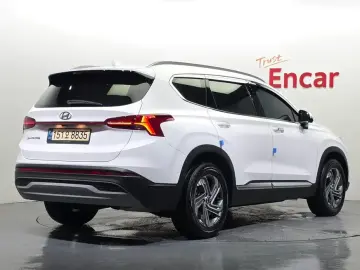 2023 Hyundai Santa Fe с пробегом 41 869 км
