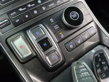 2023 Hyundai Santa Fe с пробегом 41 869 км